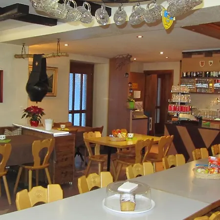 Restaurant Felsenburg Locanda Kandergrund