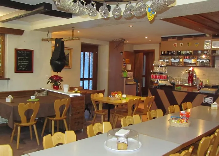 Restaurant Felsenburg Fogadó Kandergrund